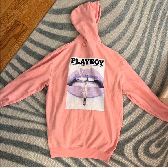 PrettyLittleThing x Playboy extra large fit pink sweatshirt - Picture 3 of 4